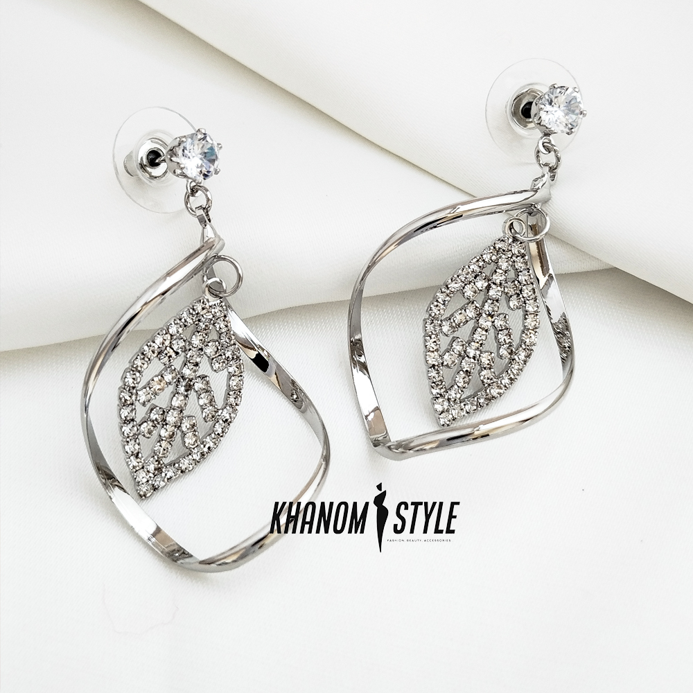 گوشواره زنانه آویز مجلسی طرح برگ کریستالی E902T3